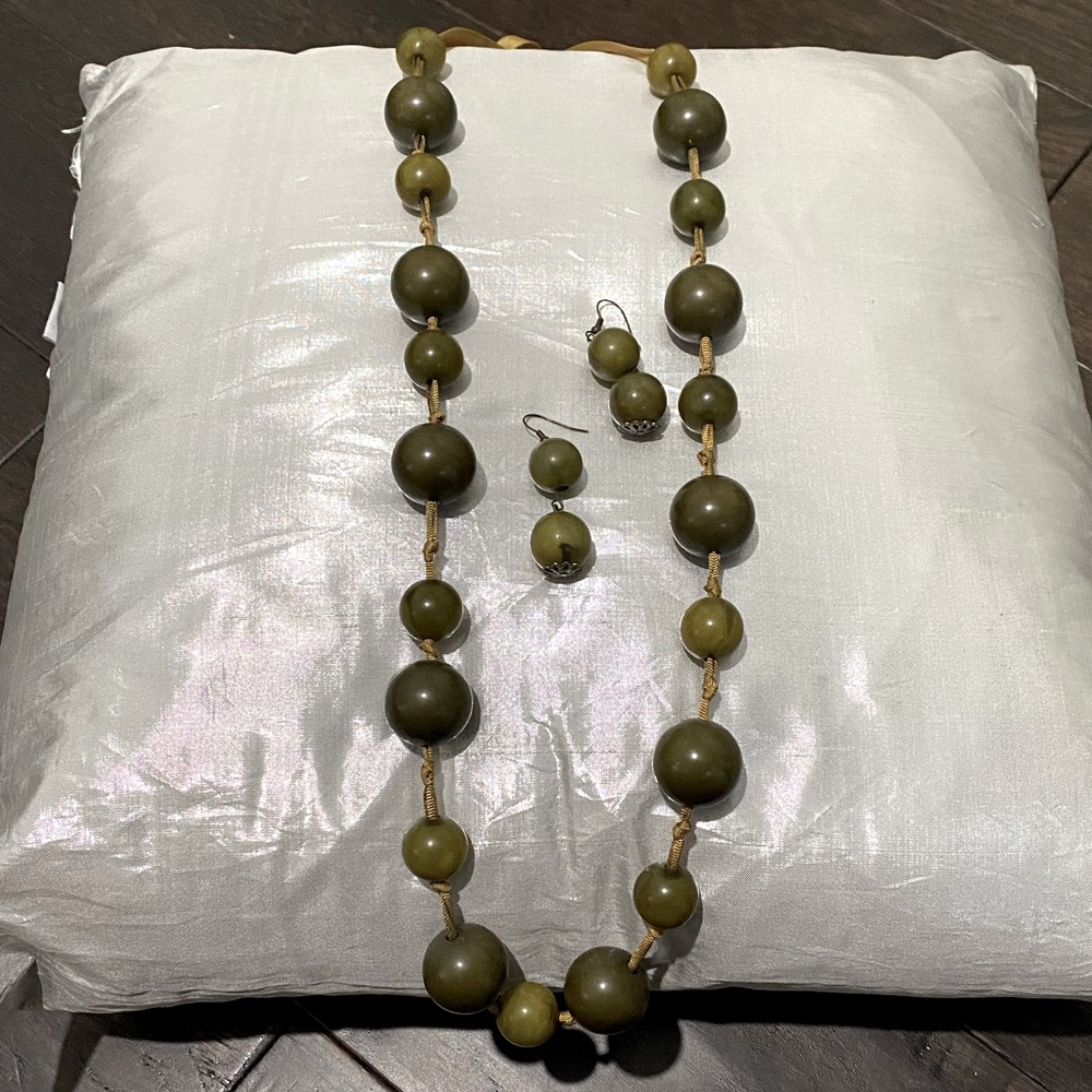 Artisan Crafted Necklace and Earring Set